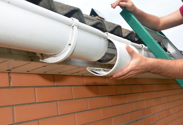 Cost of Gutter Maintenance in Rochester