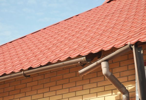 Cost of Loose Gutter Repair in Rochester