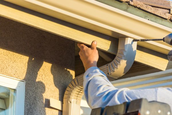 Aluminum Rain Gutter Service in Rochester