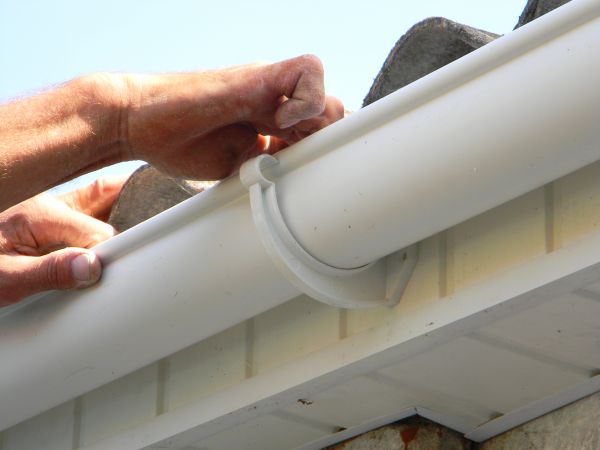 Cost of Plastic Gutter Repair in Rochester